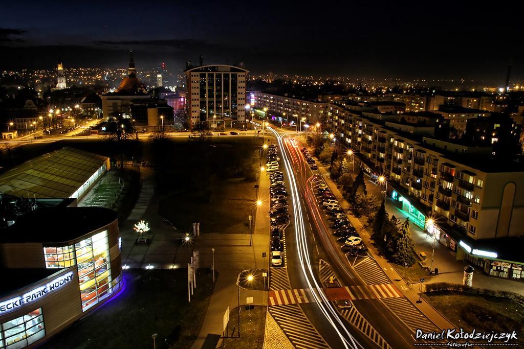 Noclegi Biala Roza โบเลสวาเวียส ภายนอก รูปภาพ